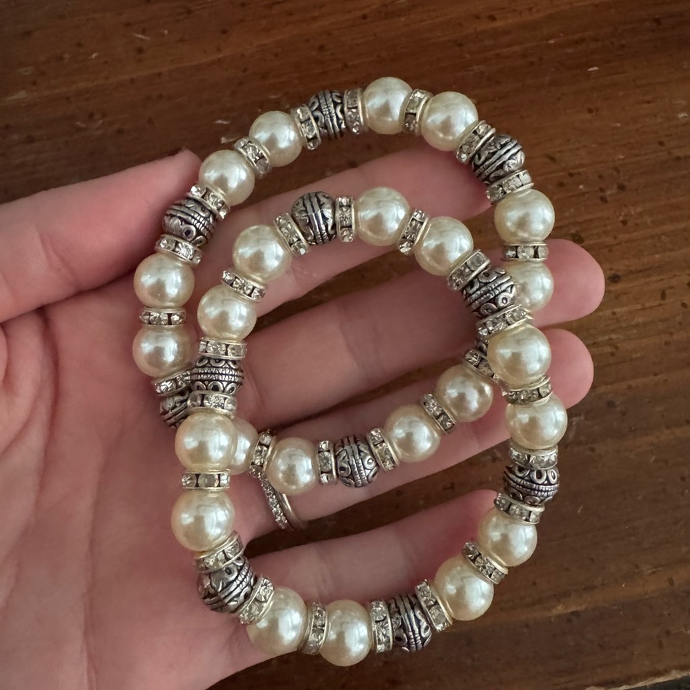 Elegant Silver and Cream Beaded Bracelet Set